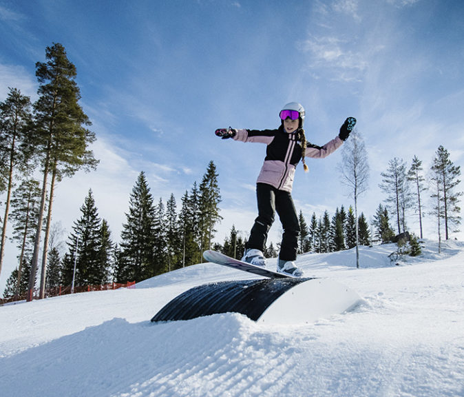 Ruokolahden Freeski on paikalliskeskus etelä-karjalaisella luonteella: tavoitteena kaikille hyvä mieli. Kuva: Lauri Aapro