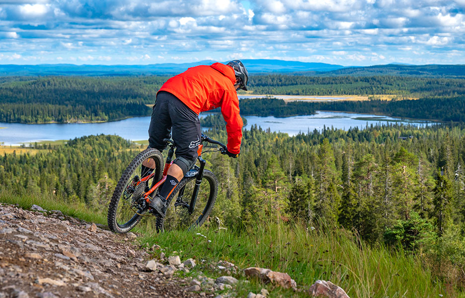 Rukalla on kova tahto saada uusia pyöräilijöitä alamäkeen, joten keskuksessa panostetaan jatkossakin helppouteen ja turvallisuuteen.